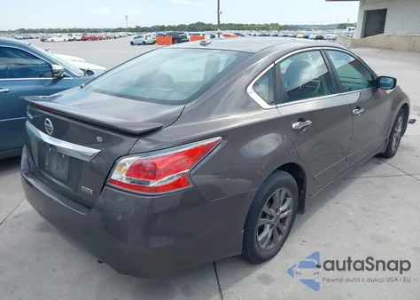 2015 Nissan Altima 2.5 S из США, поврежденный, VIN 1N4AL3AP4FN910843